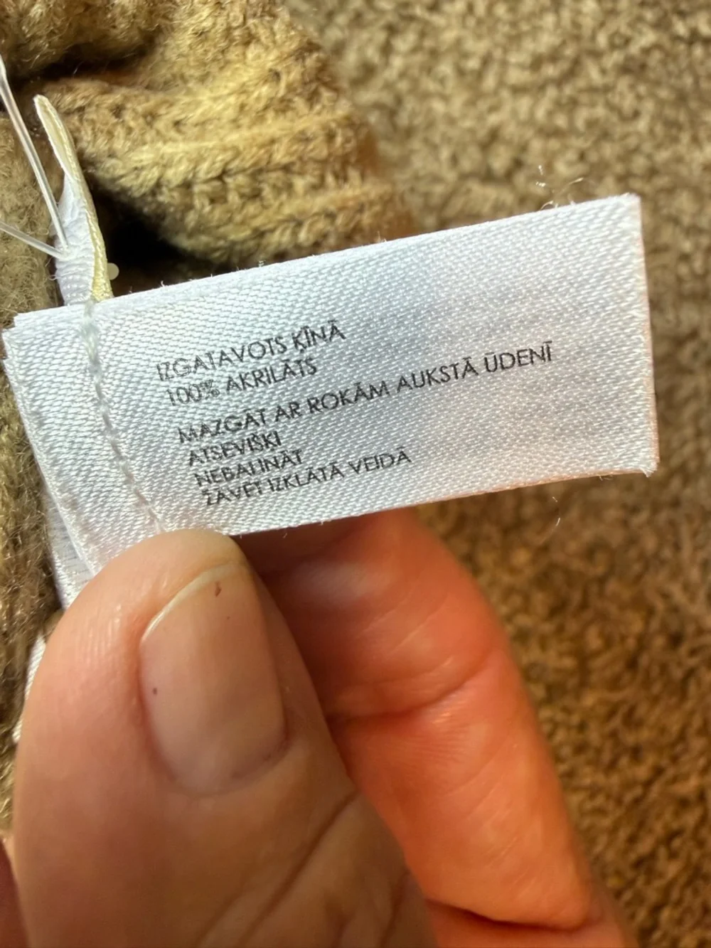 NWOT Michael Kors Women’s Classic Knit Long Cuff Gloves in Beige